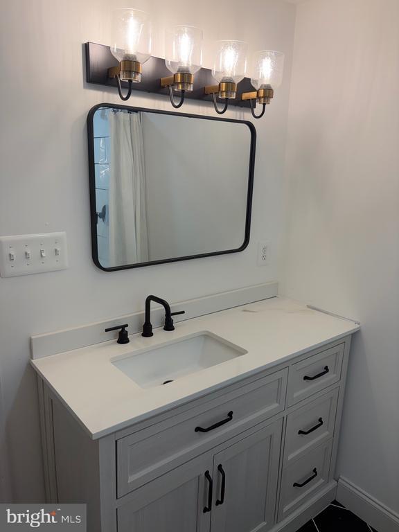 Building Photo - 1806 Johnson Rd