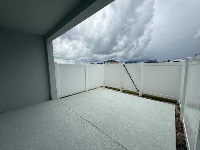 Building Photo - 14995 White Pearl Rd