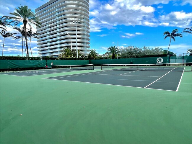 Building Photo - 8816 Collins Ave