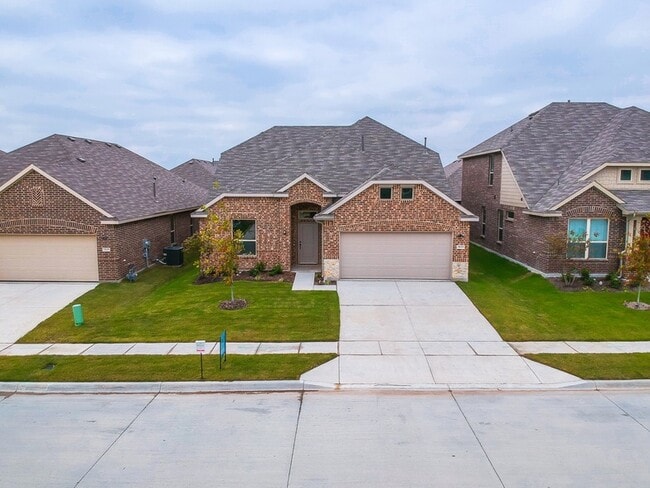 Primary Photo - 7633 Spring Dr