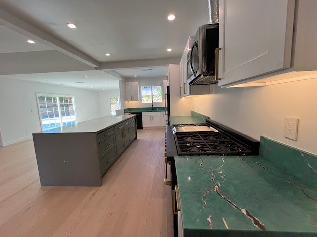 Building Photo - 18371 Lahey St