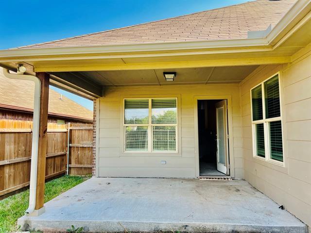 Building Photo - 110 Frank St