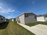 Building Photo - 410 Laurel Oak Ln