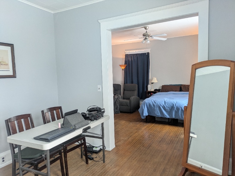 Building Photo - 307 Lincoln St