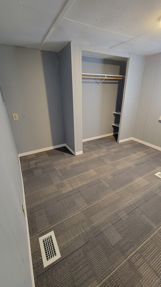 Building Photo - 4531 N 61st St