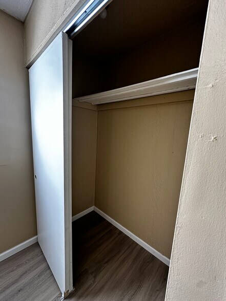 Building Photo - 2993 Southfield Dr
