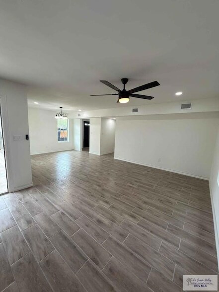 Building Photo - 203 McGregor St