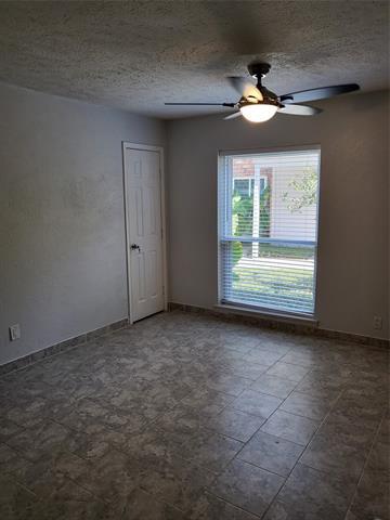 Building Photo - 4317 Hartford St