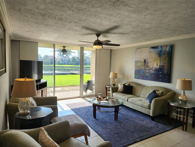 Building Photo - 12600 Melville Dr