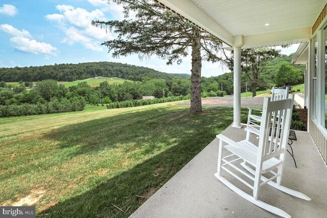 Building Photo - 790 Bendersville Wenksville Rd