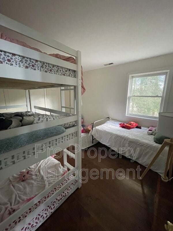 Building Photo - 500 Nonnewaug Rd