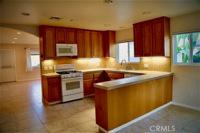 Building Photo - 4813 Topanga Canyon Blvd