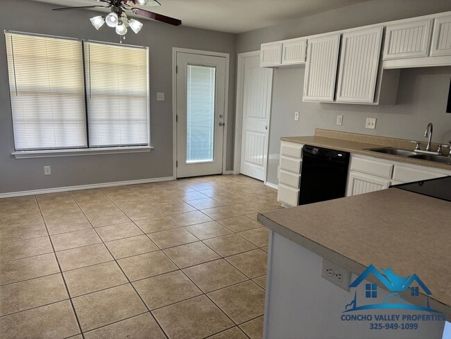 Building Photo - 2809 Ricks Dr