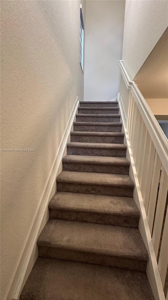 Building Photo - 3423 W 110th St