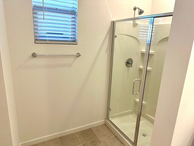 Building Photo - Almost new 4 bedroom home in Hurley Ranch