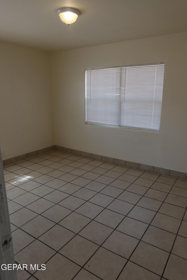 Building Photo - 4104 Leavell Ave