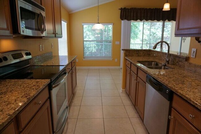 Building Photo - 2 Bedroom 2 Bathroom 55+ Community