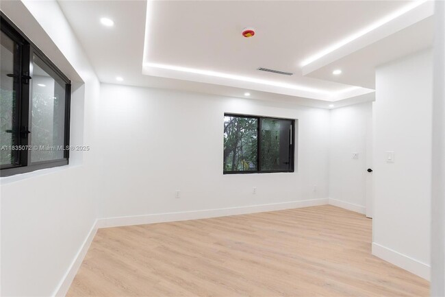 Building Photo - 6525 SW 133rd Dr