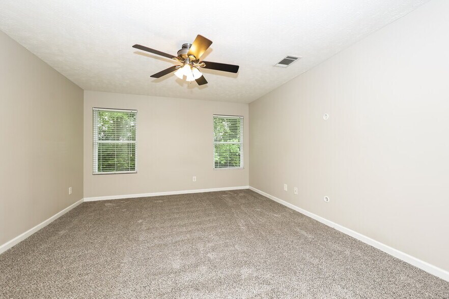 Building Photo - 632 Elderberry Way