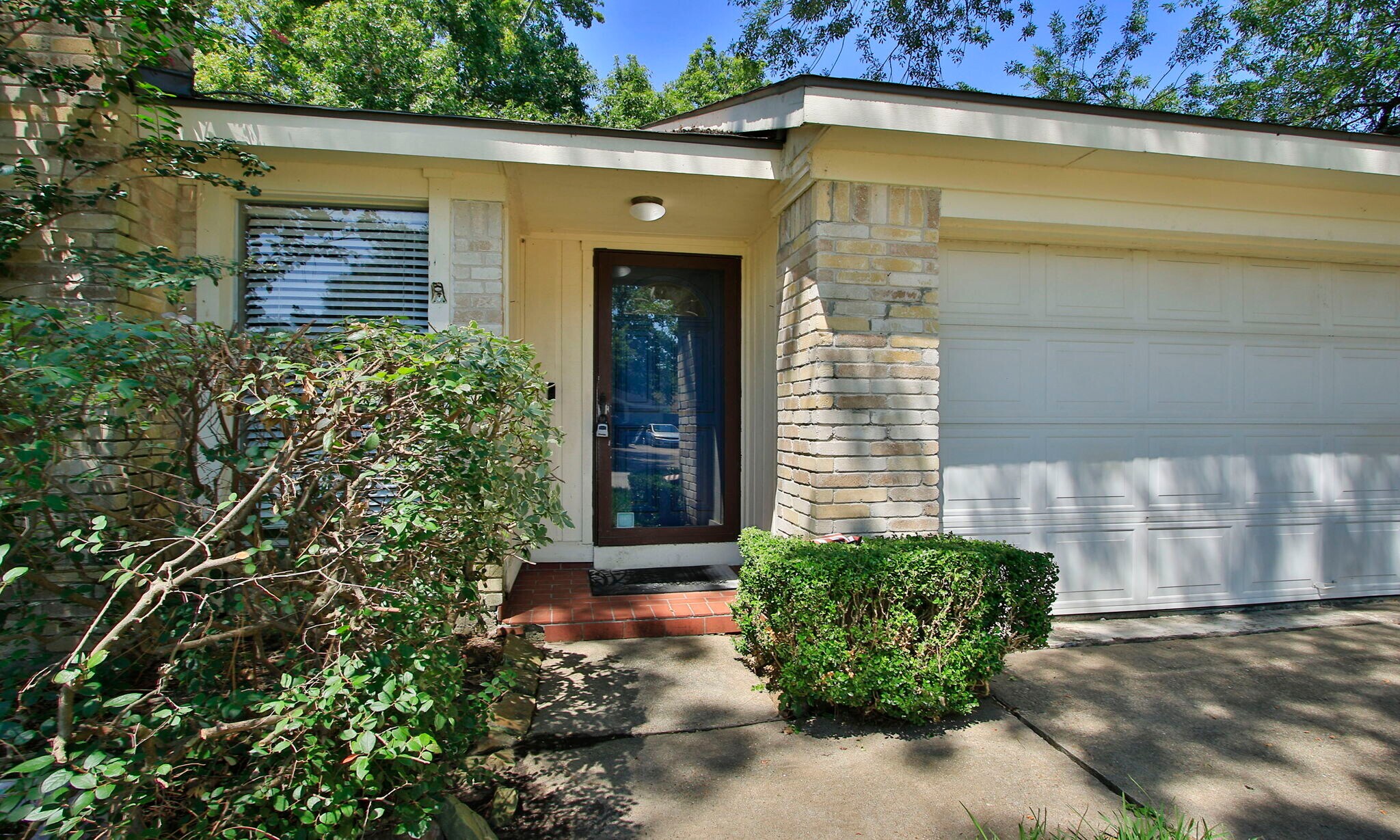 Building Photo - 21306 Park Run Drive