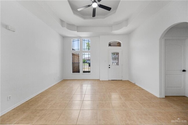 Building Photo - 703 Bowie St