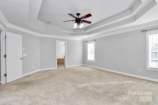 Building Photo - 9607 Royal Colony Dr