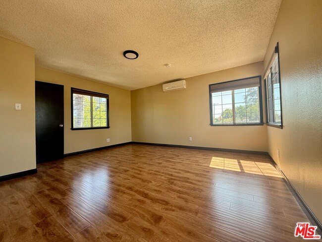 Building Photo - 6205 Gentry Ave