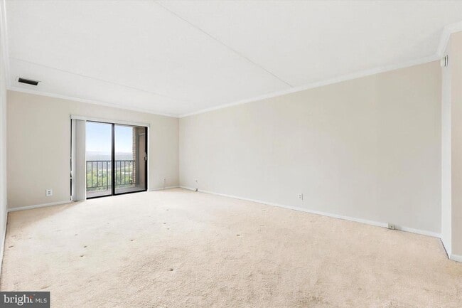 Building Photo - 21328 Valley Forge Cir