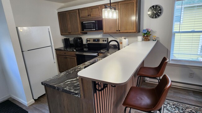 Building Photo - Modern, Brand New Build, Move-In Ready One...