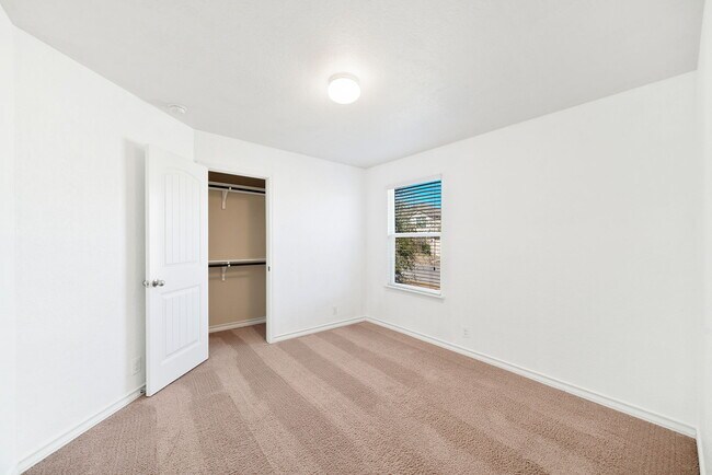 Building Photo - 15502 Gray Catbird