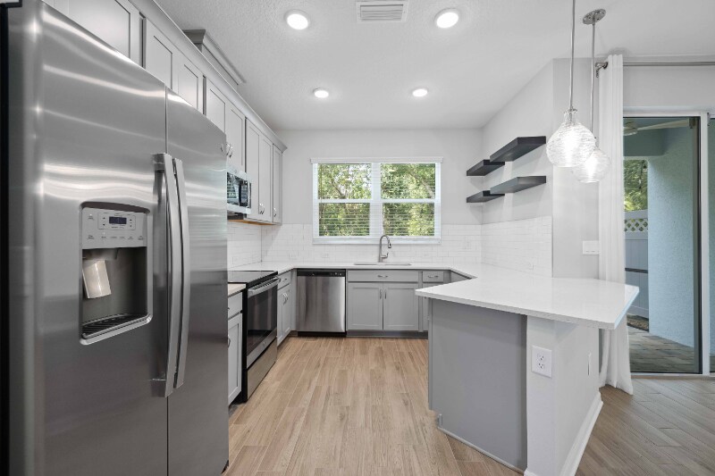 Building Photo - 3040 Via Sienna Cir
