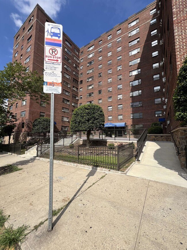 Building Photo - 6515 JFK Blvd E