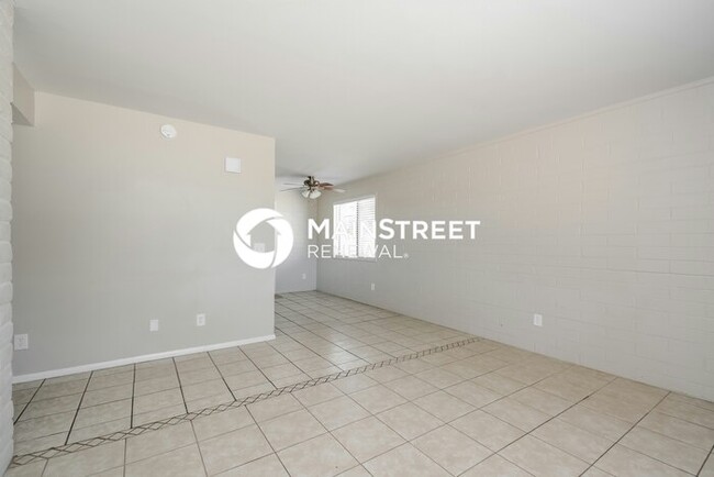 Building Photo - 2252 S Mountain Ave