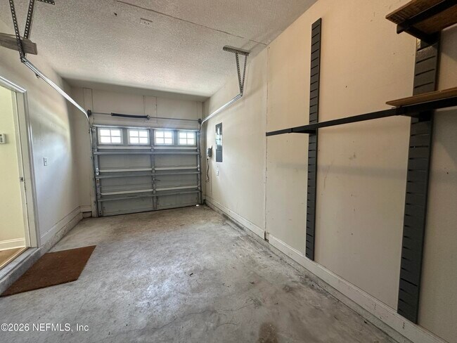 Building Photo - 108 Bay Bridge Dr