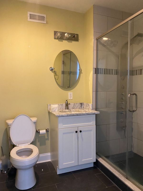 Building Photo - 1213 Noble St