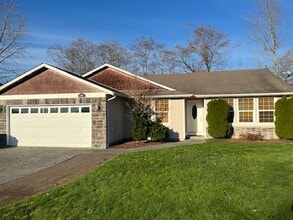 Building Photo - 1100 Maddox Creek Ln