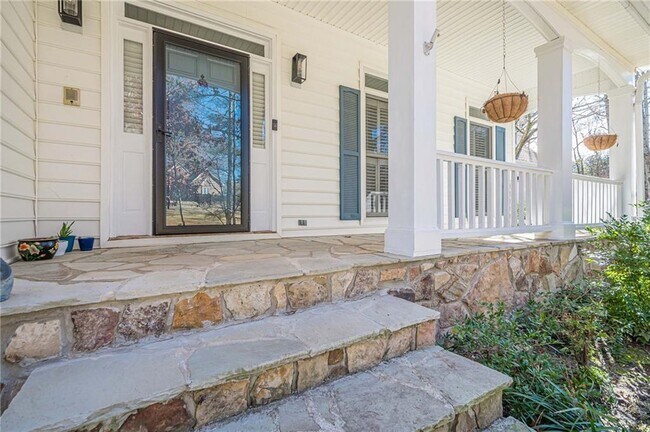 Building Photo - 34 Johnston Row NW