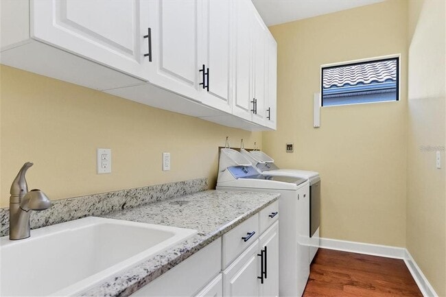 Building Photo - 5580 Semolino St