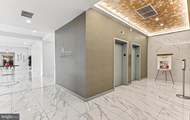 Building Photo - 501 Slaters Ln