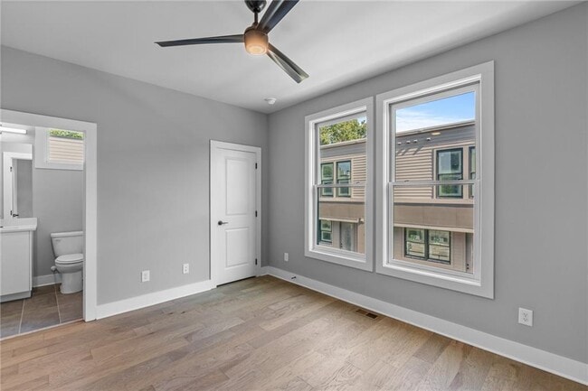 Building Photo - 1160 Ormewood Ave SE