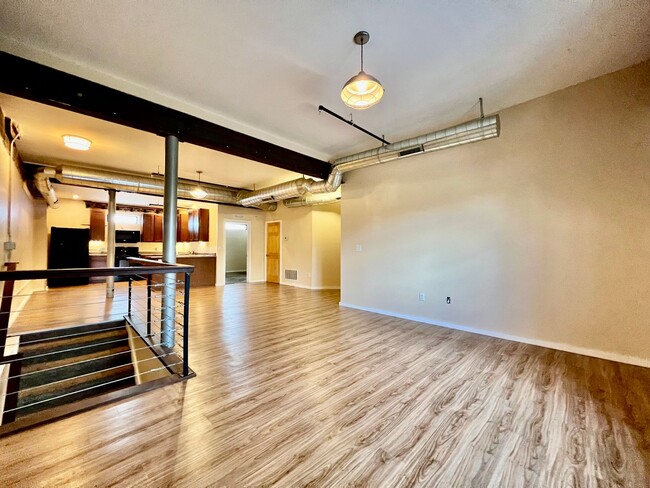 Building Photo - Spacious loft in Olde Town Arvada