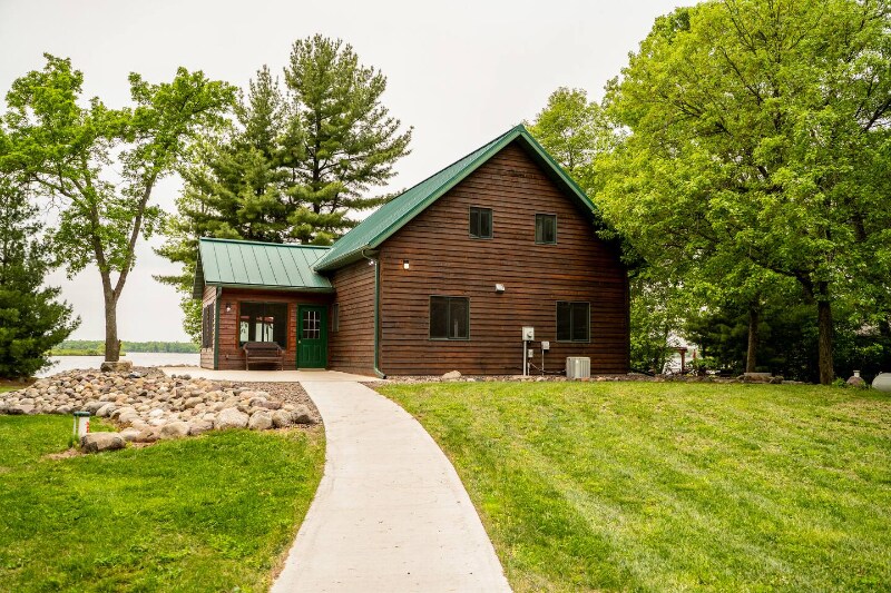 Building Photo - 24245 Clam Lake Dr