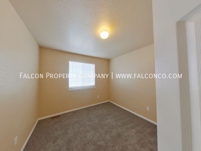 Building Photo - 8394 Kettle Drum St