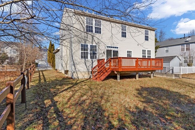 Building Photo - 4BR Columbia Home w/ Finished Basement, Deck & Open Green Space