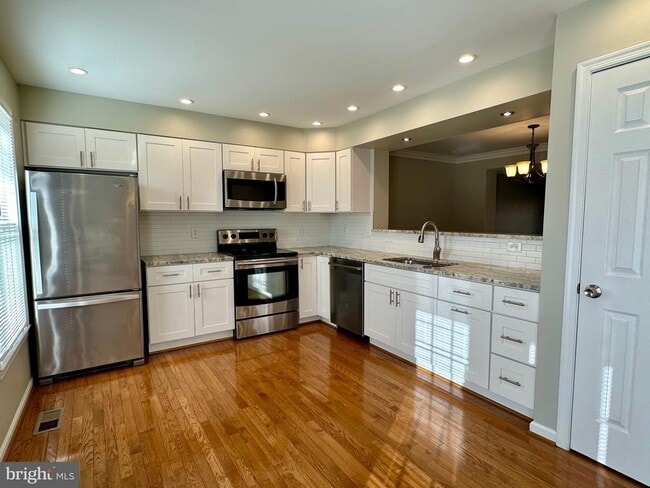 Building Photo - 6510 Castine Ln