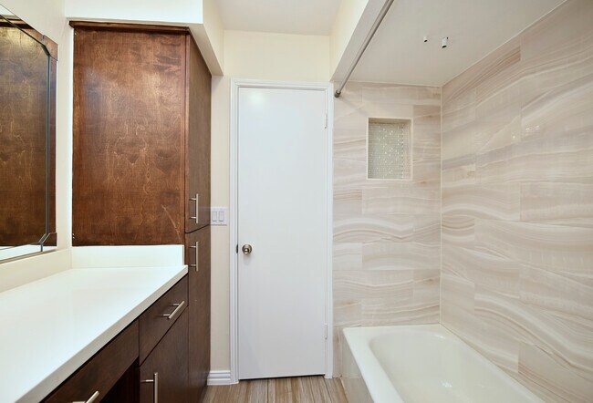 Building Photo - 14573 Misty Meadow Ln