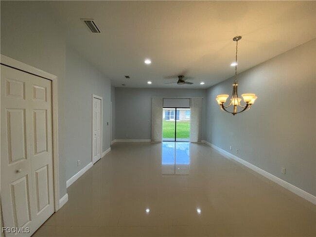 Building Photo - 255 SW 4th St