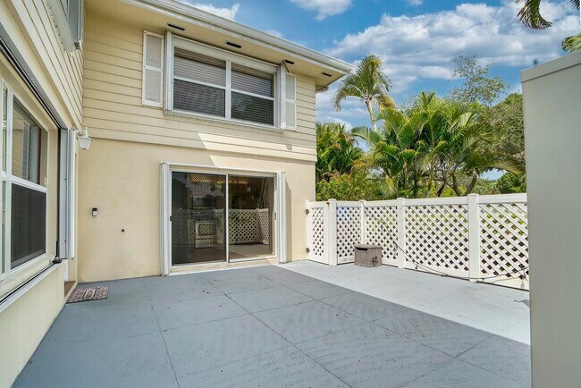 Building Photo - 8159 Andover Ct