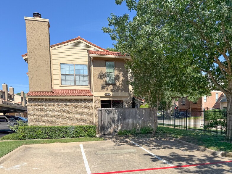 Building Photo - 5200 Martel Ave