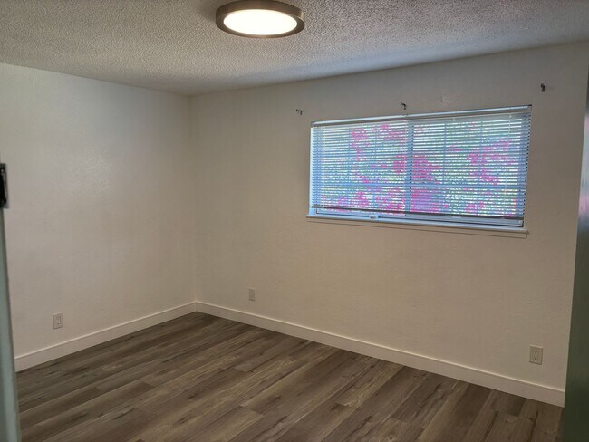 Building Photo - 6920 Maita Cir